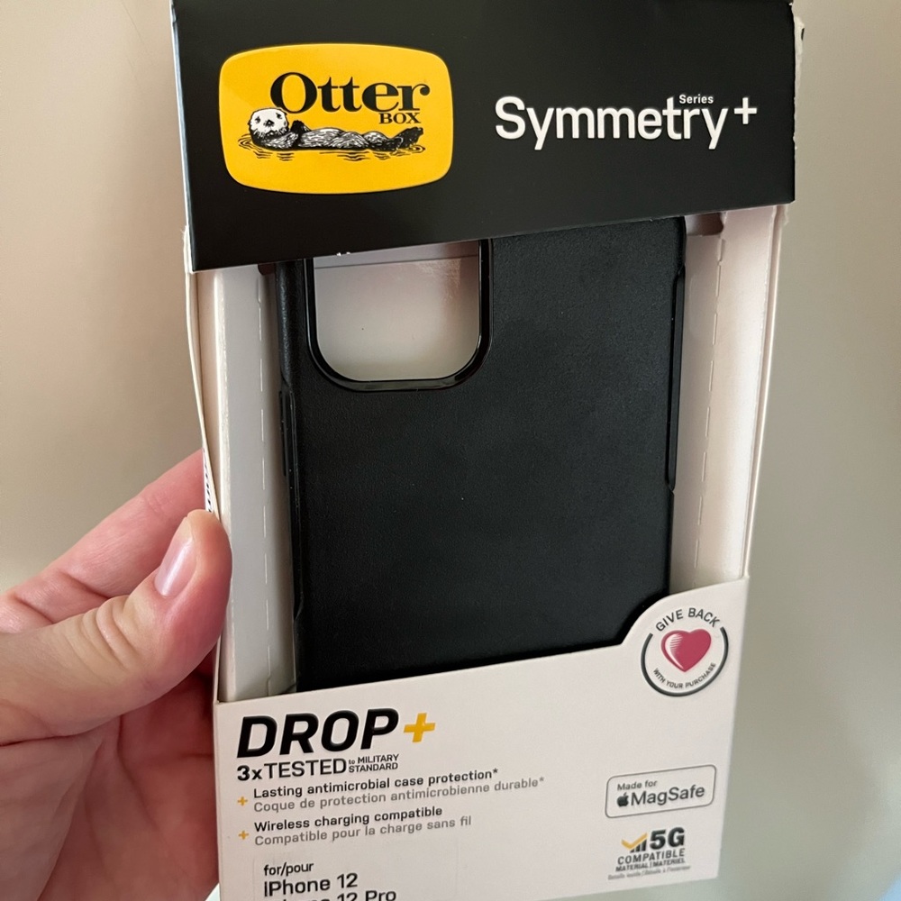 Otter box symmetry iPhone 12 case